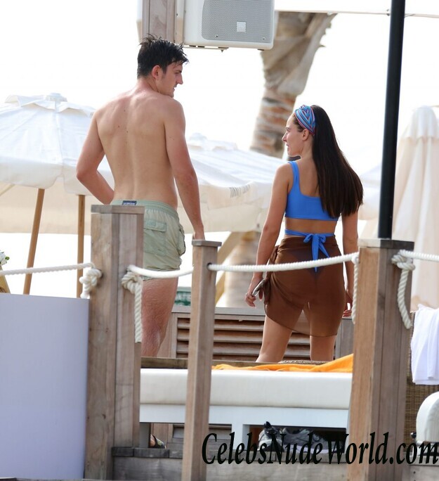 Fern Hawkins Sexy 100050