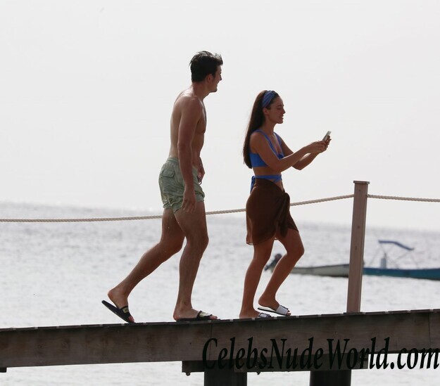 Fern Hawkins Sexy 100054