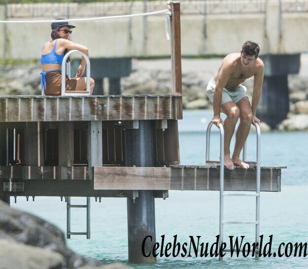 Fern Hawkins Sexy 100094