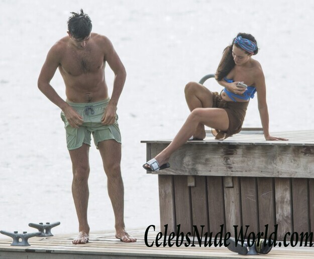 Fern Hawkins Sexy 100115