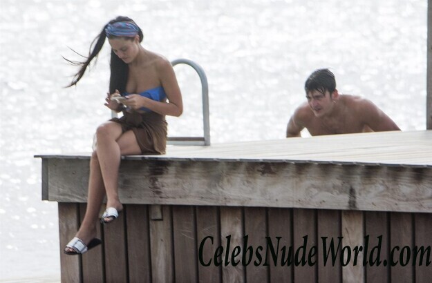 Fern Hawkins Sexy 100116