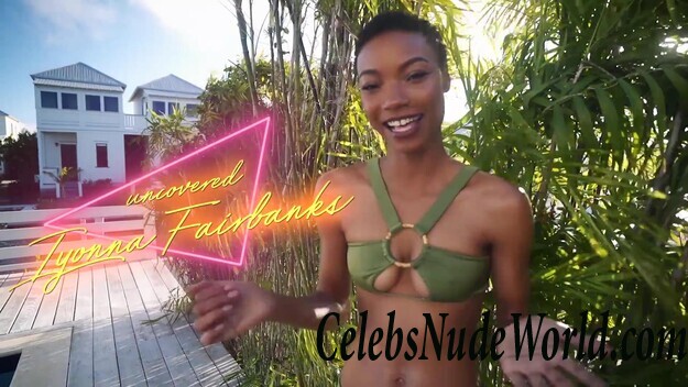 Iyonna Fairbanks Sexy 100515