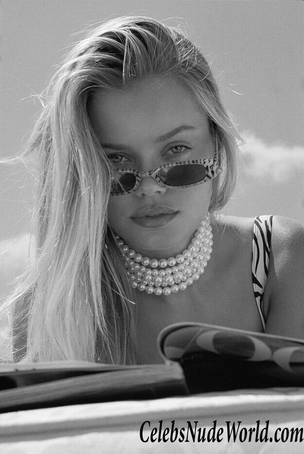 Frida Aasen Sexy 101122