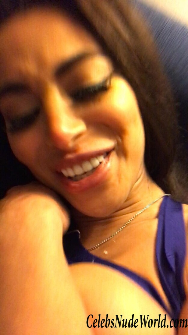 Jessica Rose Sucking Cocks And Showing Ass 101142