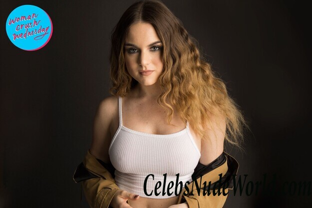 Joanna JoJo Levesque Pokies Pics 101666