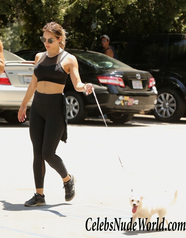 Katharine McPhee Sexy 102226