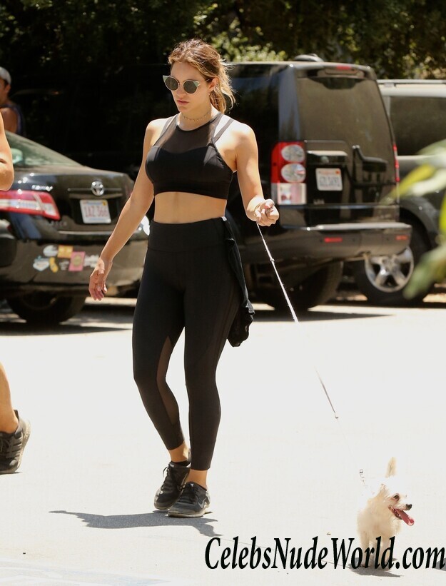 Katharine McPhee Sexy 102227