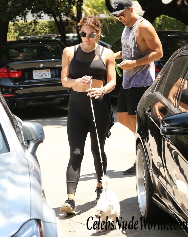 Katharine McPhee Sexy 102238