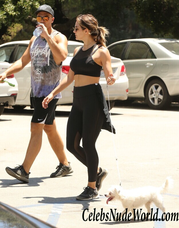 Katharine McPhee Sexy 102242