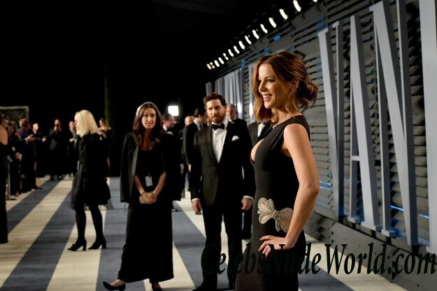 Kate Beckinsale Sexy 102272