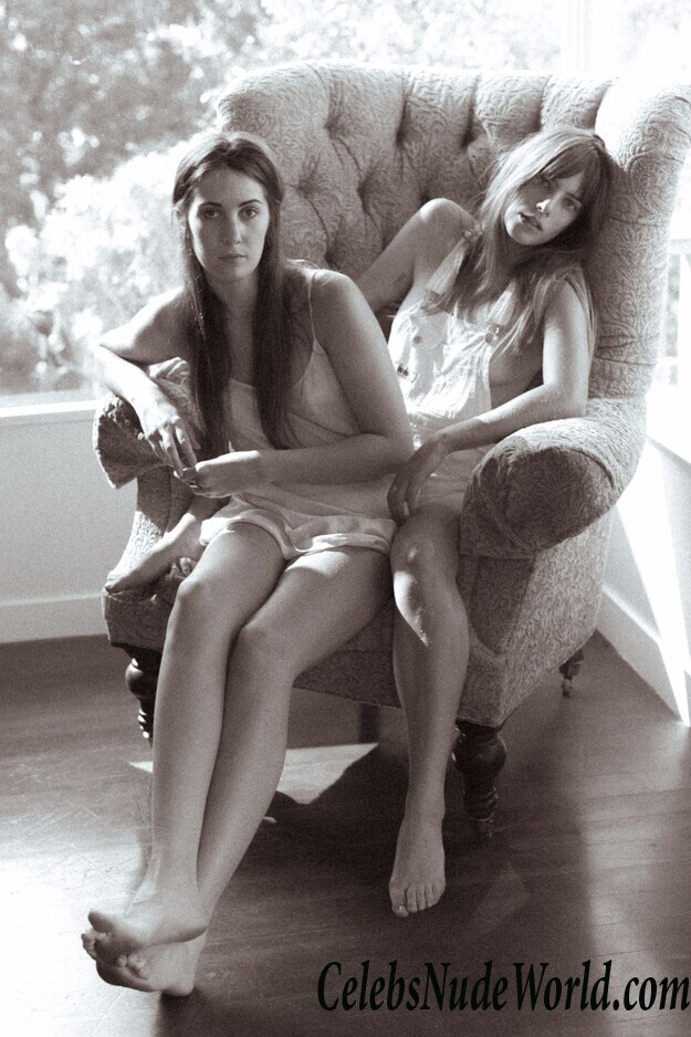 Emily Labowe, Kate Beecroft Topless 102360