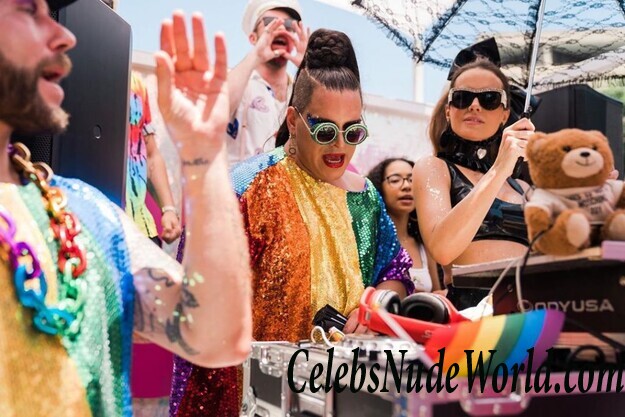 Kate Beckinsale Hot 102373