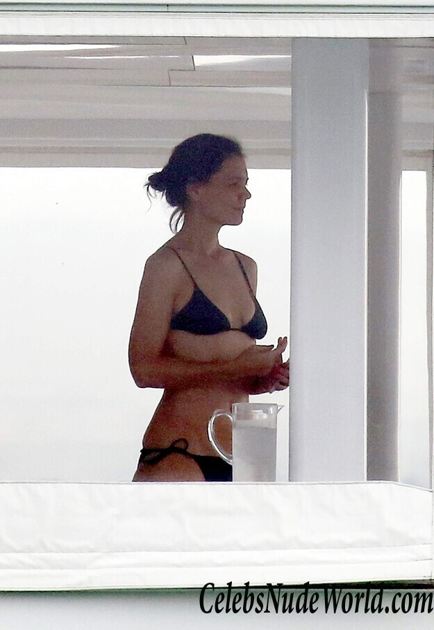 Katie Holmes Bikini 102592