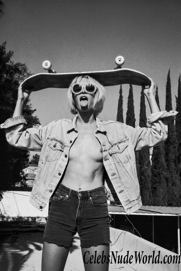 Kelsey Christian Nude 102754