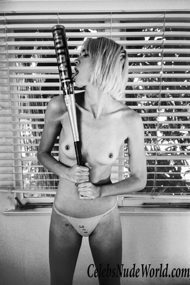 Kelsey Christian Nude 102755