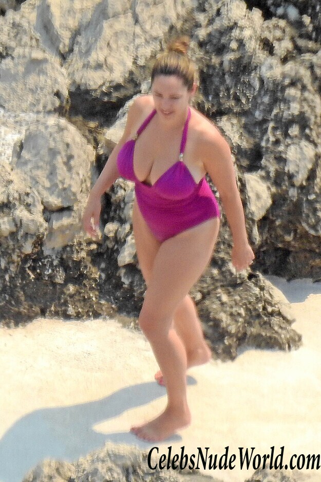 Sexy Photos of Kelly Brook 102923