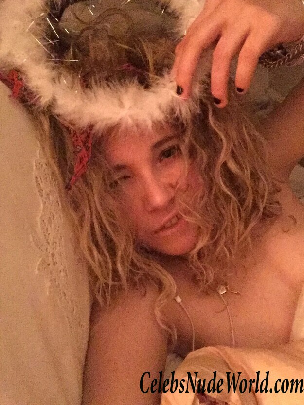 Juno Temple LEAKS 102994