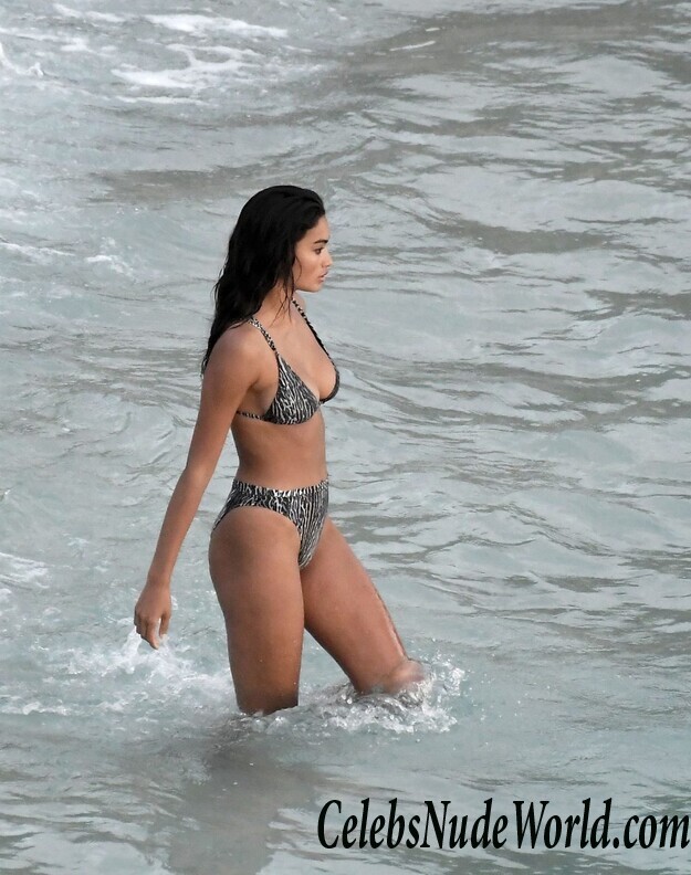 Kelly Gale Bikini 103232