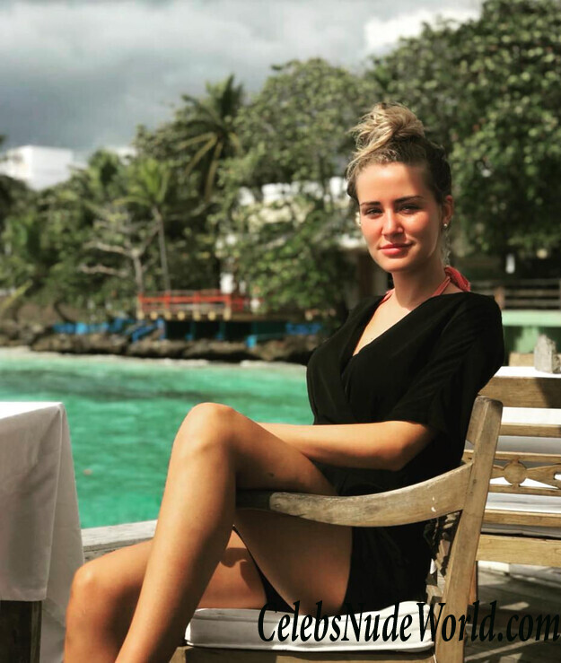 Julia Prokopy Hot 103862