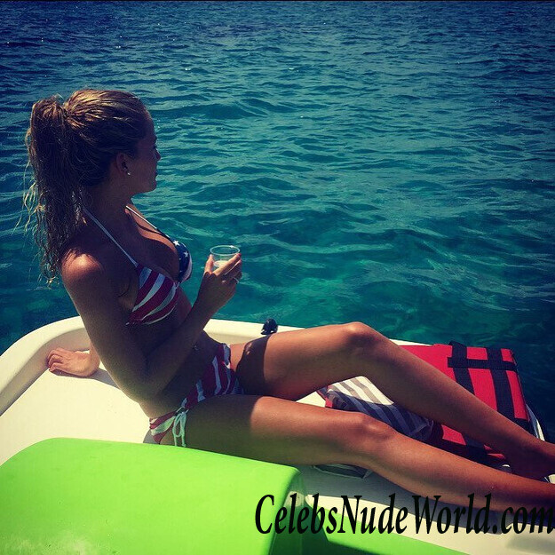 Julia Prokopy Hot 103866