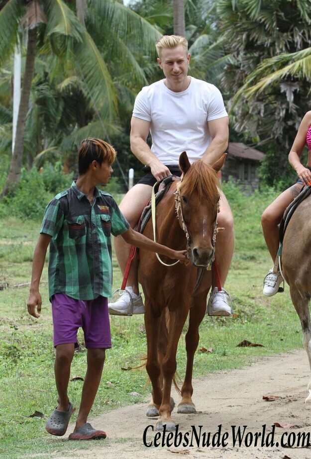 Katie Price Bikini 104241