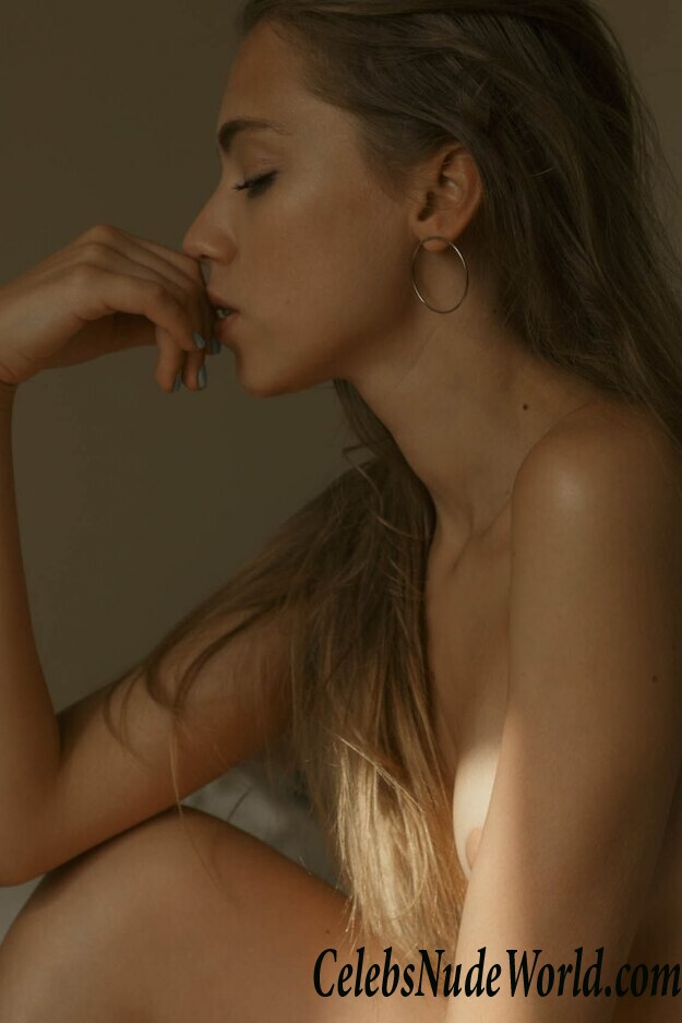 July Suntcova Nude 104276