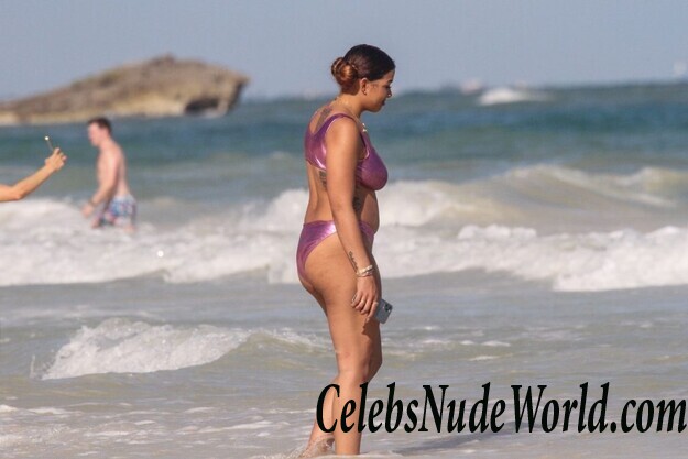 Kamiah Adams Bikini 104316