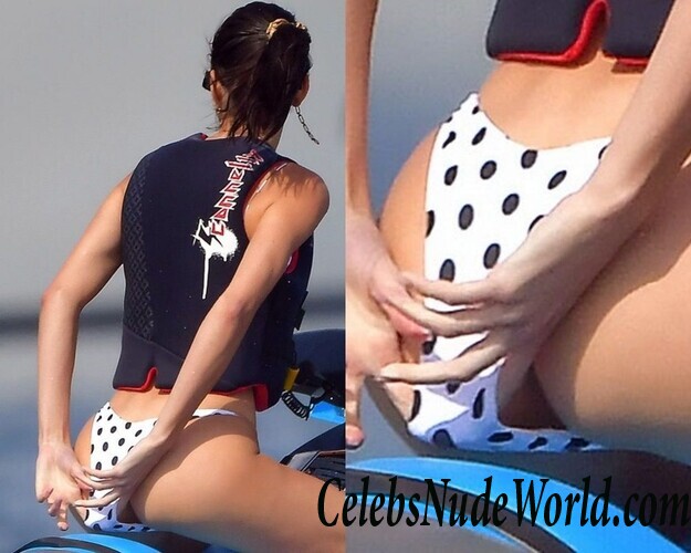 Kendall Jenner Ass 104921