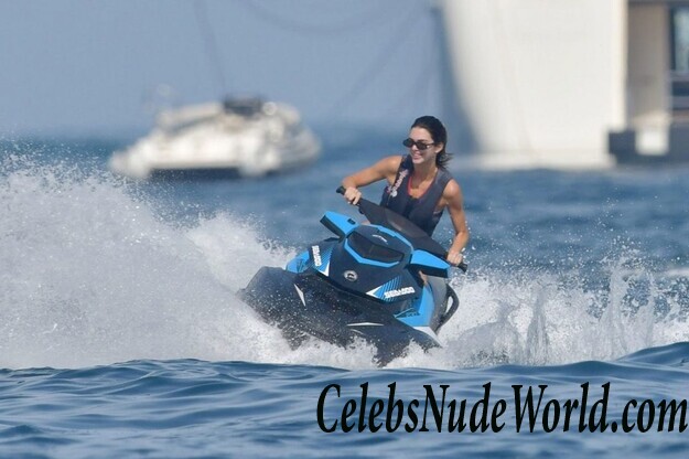 Kendall Jenner Ass 104922