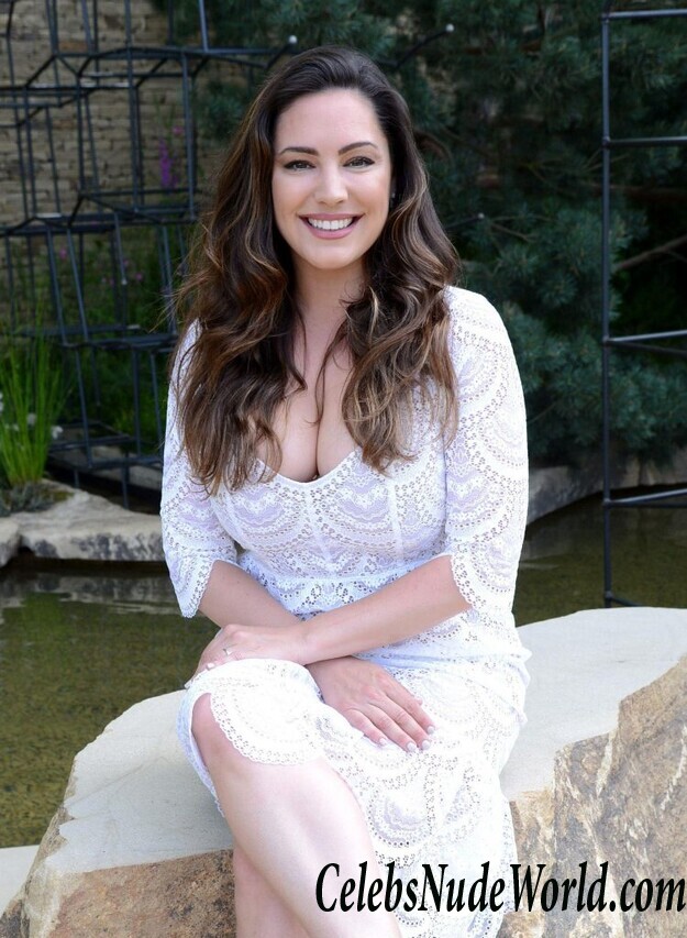 Kelly Brook Is A National Treasure 104933