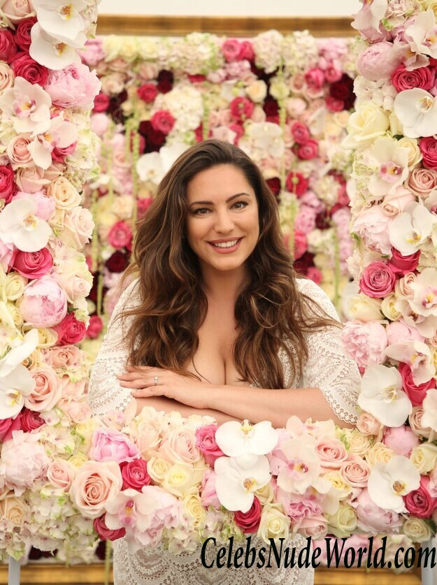 Kelly Brook Is A National Treasure 104937