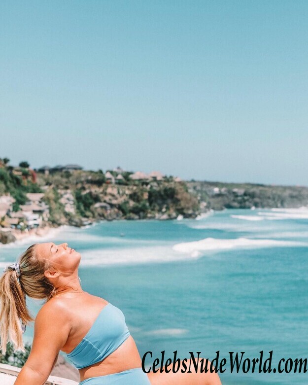 Kate Wasley Sexy 104989