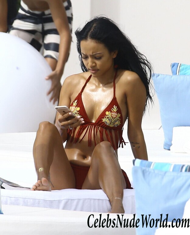 Sexy pics of Karrueche Tran 105057