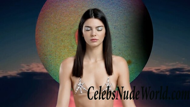 Sexy Photos of Kendall Jenner 105231