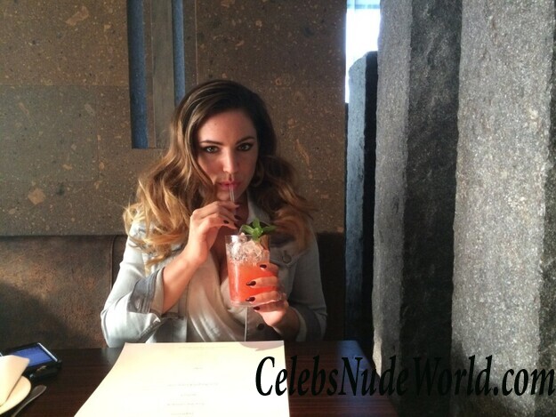 Kelly Brook nude photos 105244