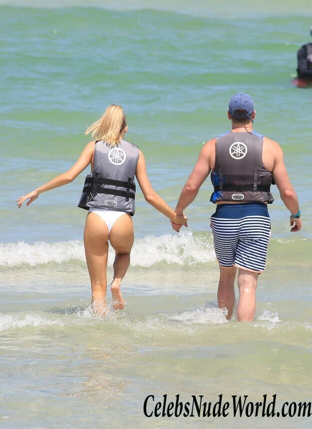 Josie Canseco Sexy 105290