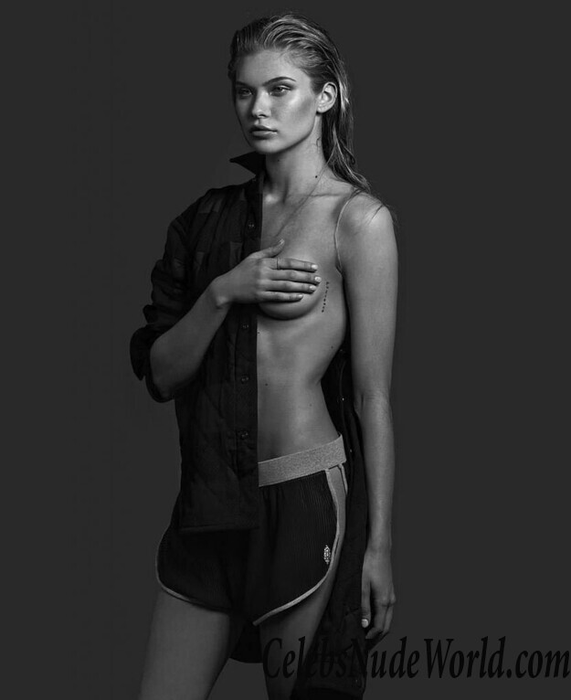 B&W Shots Of A Topless Josie Canseco 105631