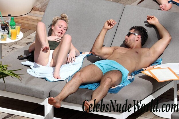 Jorgie Porter Bikini 105865