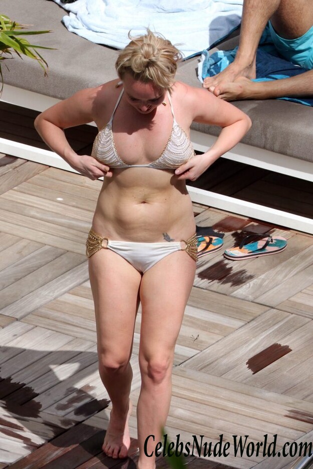 Jorgie Porter Bikini 105874