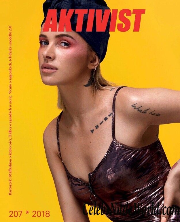 Julia Kuczynska Sexy 105900