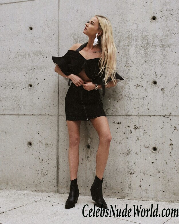 Julia Kuczynska Sexy 105942