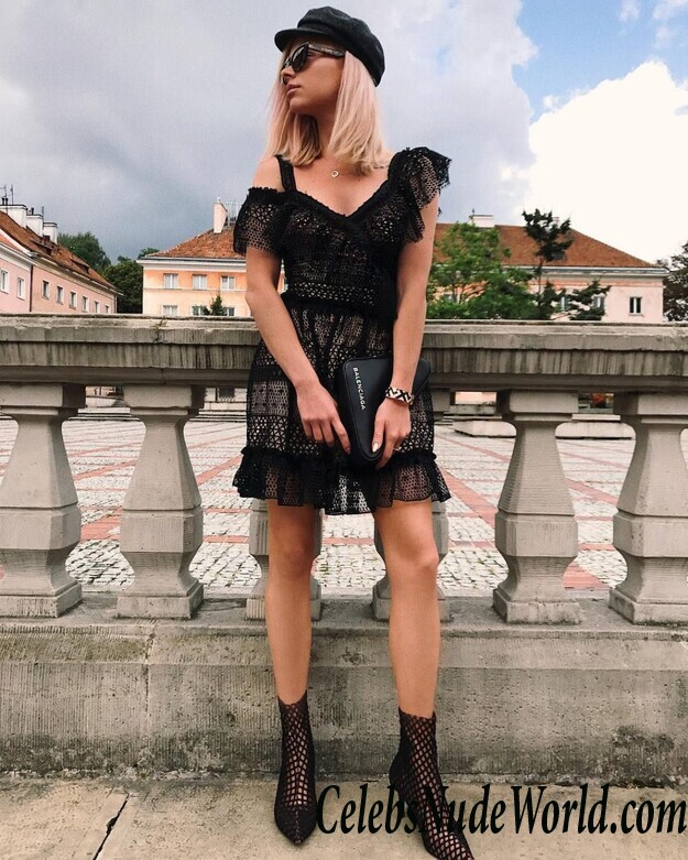 Julia Kuczynska Sexy 105950