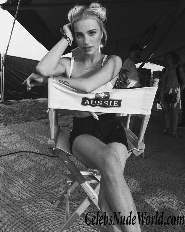 Julia Kuczynska Sexy 105957