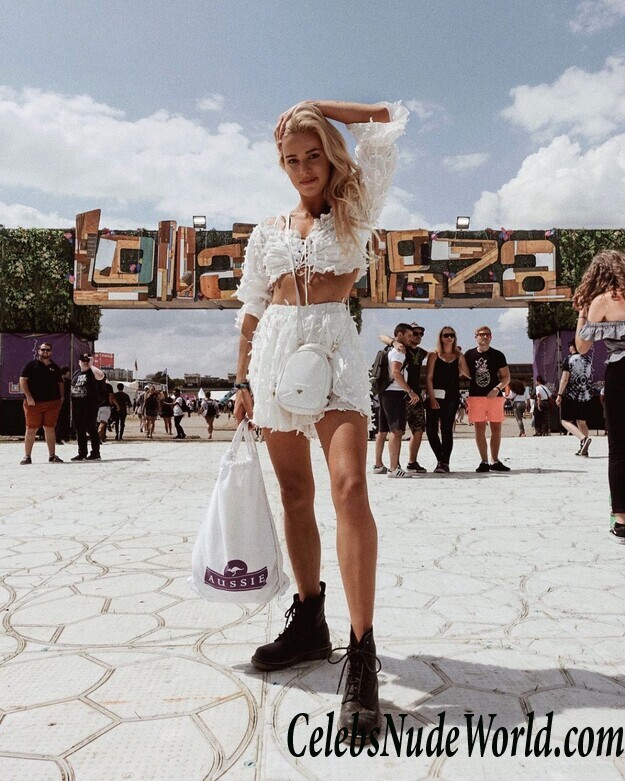 Julia Kuczynska Sexy 105959