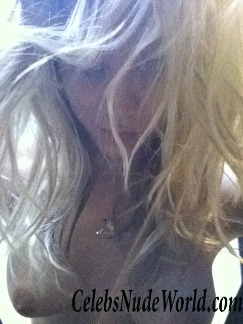 Kaley Cuoco leaked nude photos 106046