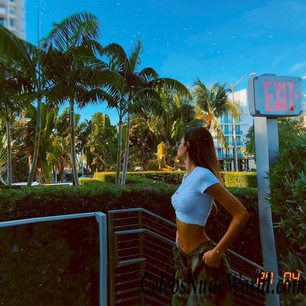 Juliana Aguiar Nude 106379