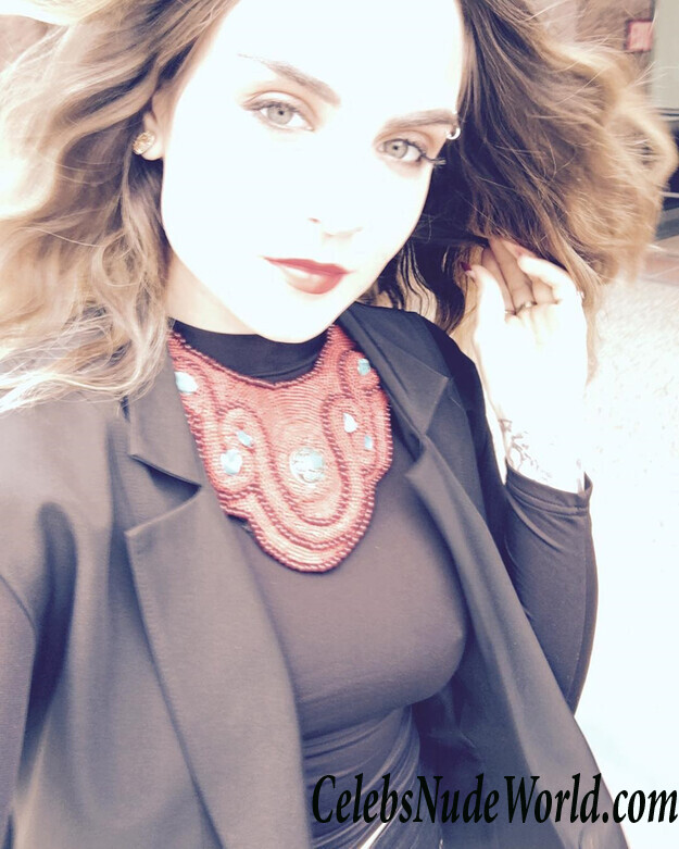 Hot pokies pic of Jojo 106702