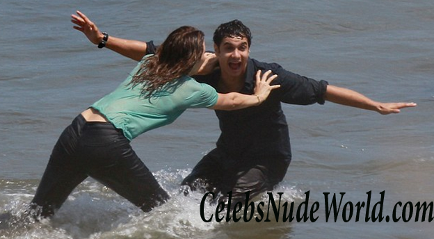 Wet pics of Katharine McPhee 106888