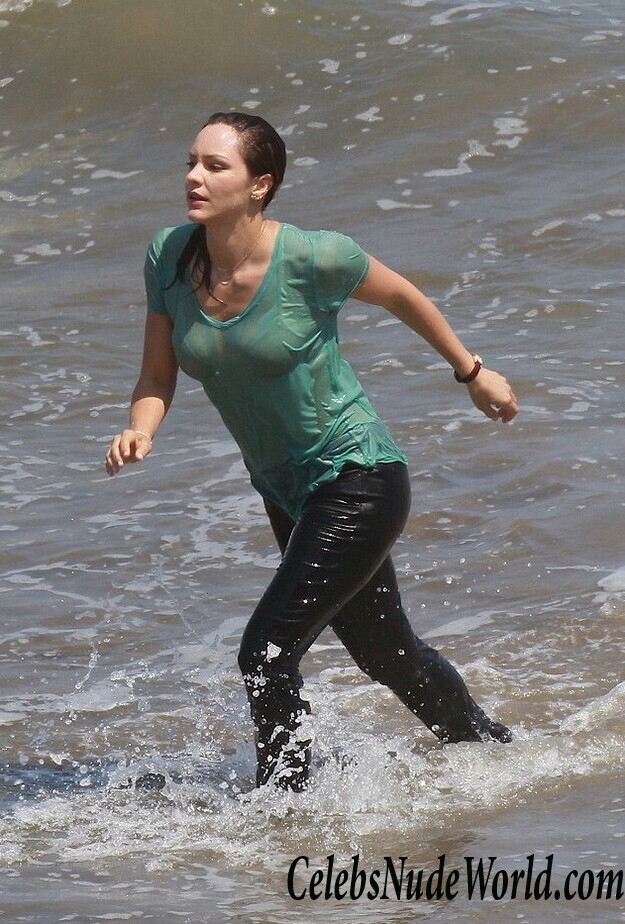 Wet pics of Katharine McPhee 106896