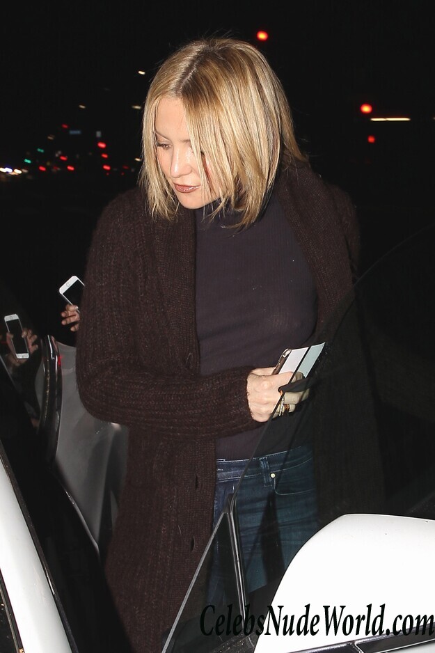 Braless Pics of Kate Hudson 107074